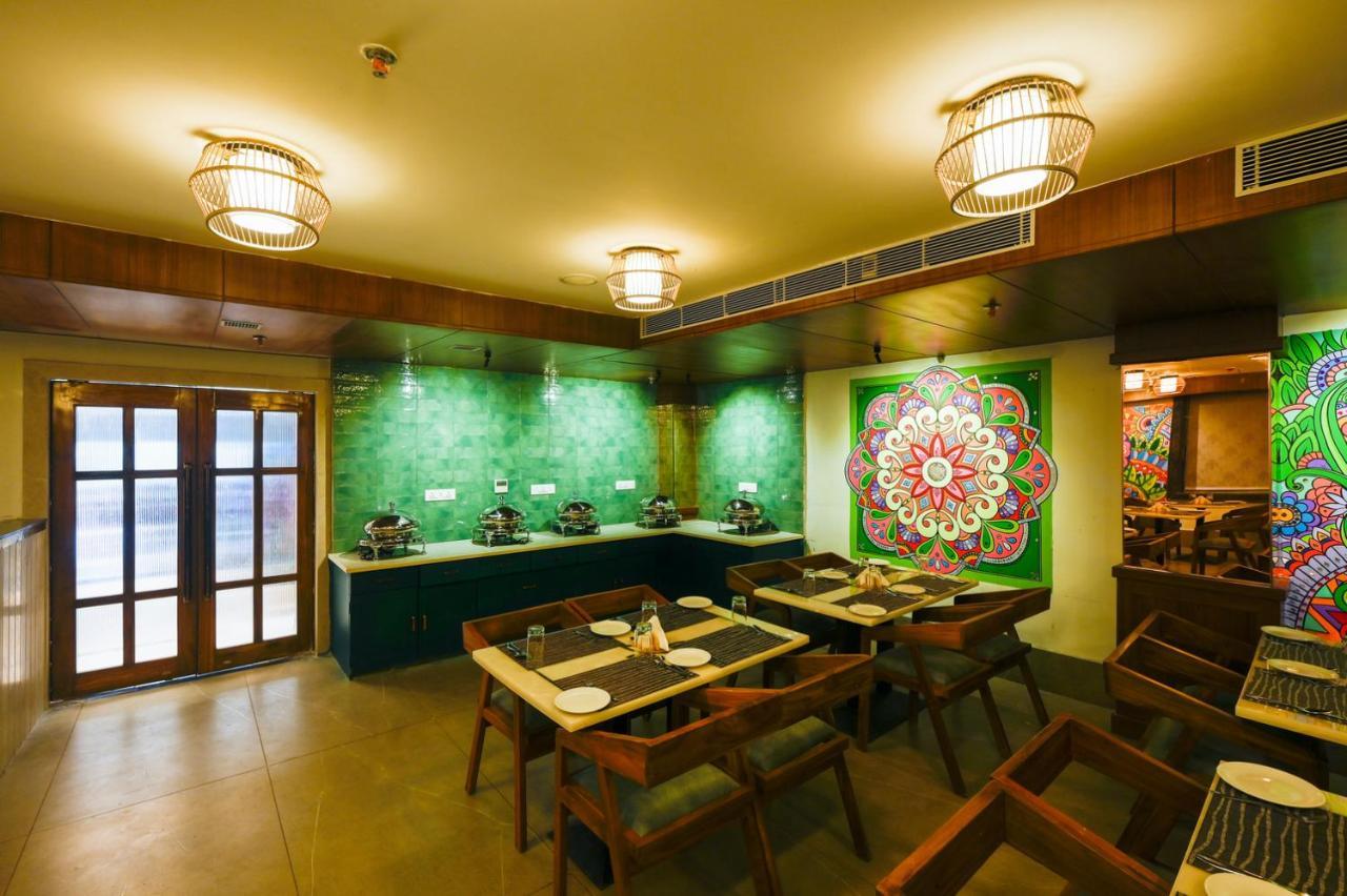 Hotel The Shivalik Bhubaneswar Exterior foto