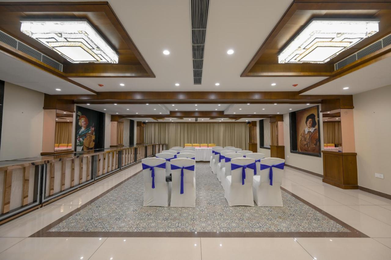 Hotel The Shivalik Bhubaneswar Exterior foto